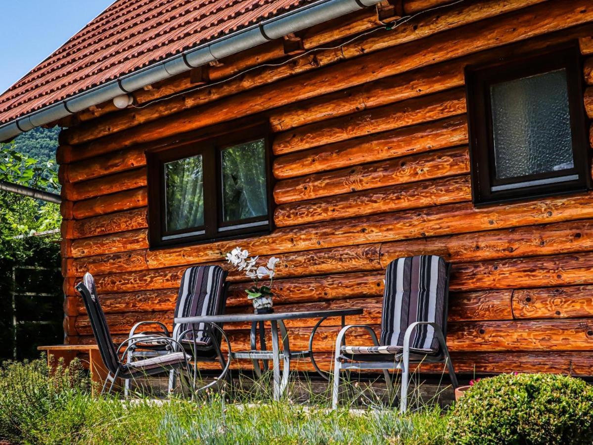 Home Eden Dobrenica Bihać Exterior foto